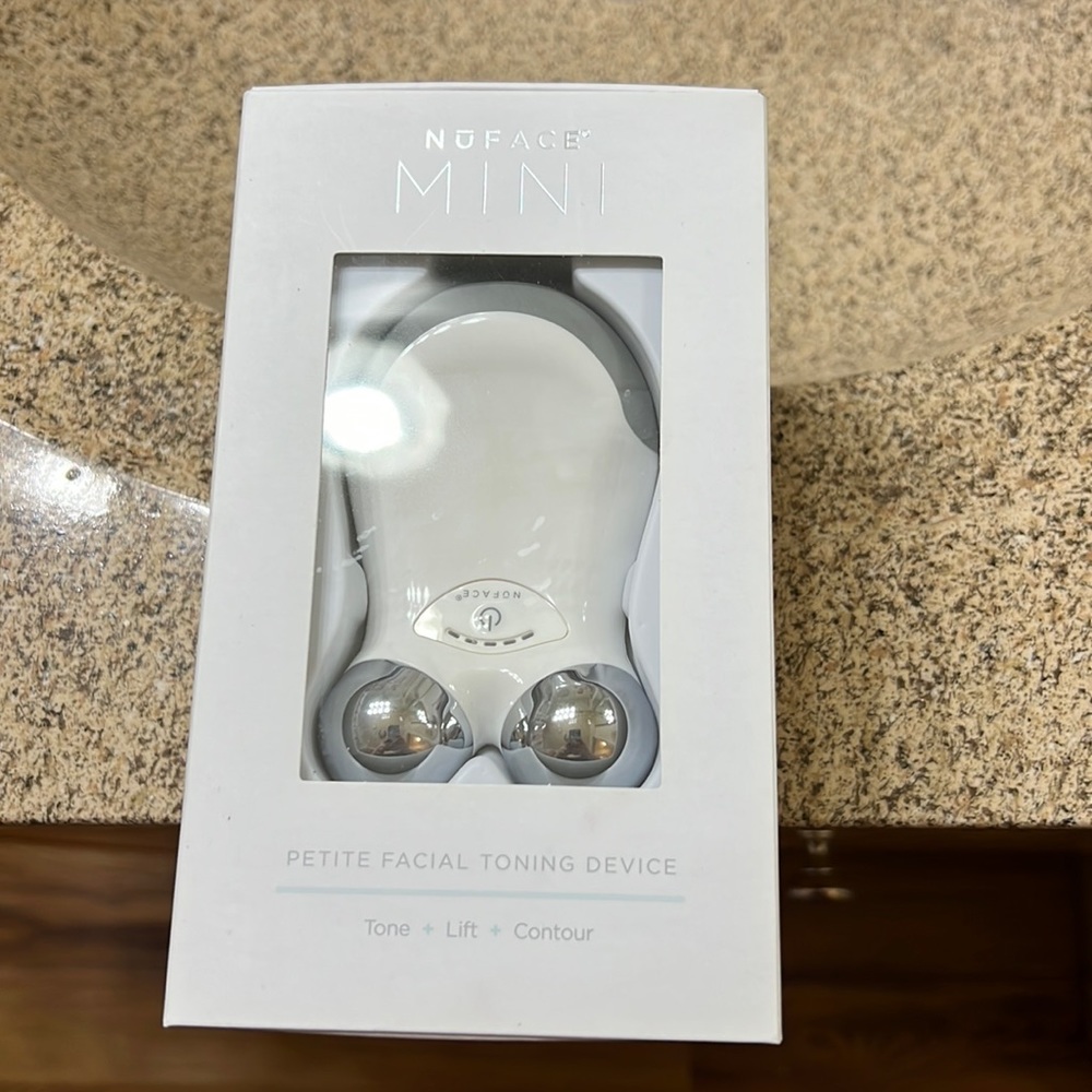 NuFace Mini Petite Facial Toning Device